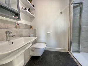 Photo 6- click for photo gallery